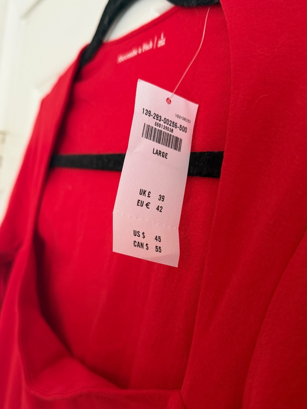 NWT Abercrombie & Fitch Red Ruched Sweetheart Long Sleeve Top Large - Picture 3 of 6